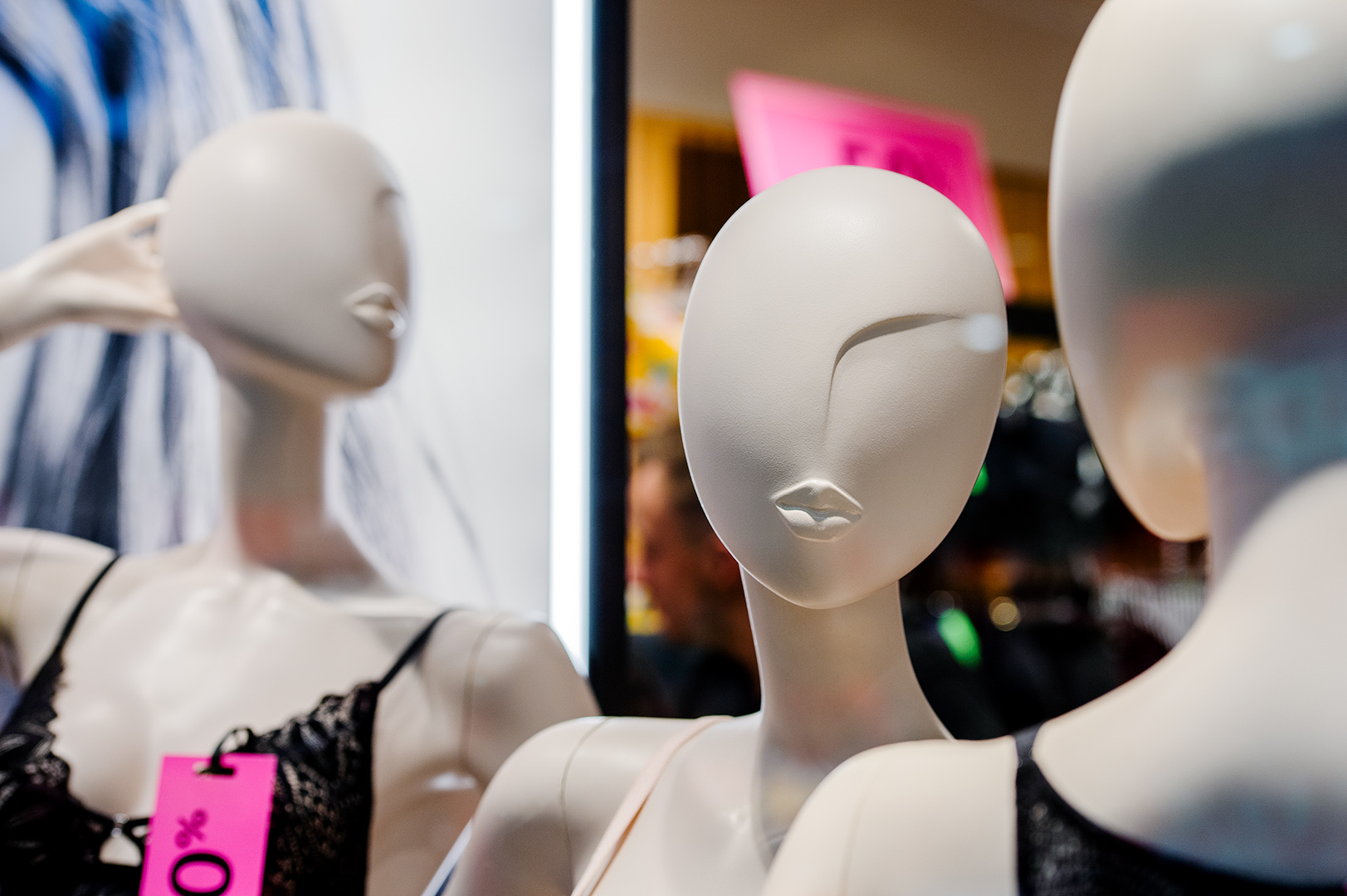 Mannequin making a point