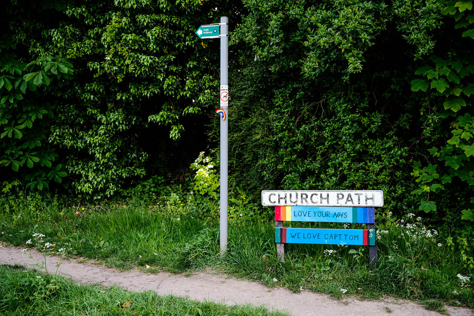 Rainbow signage to support the NHS and Captain Tom during lockdow